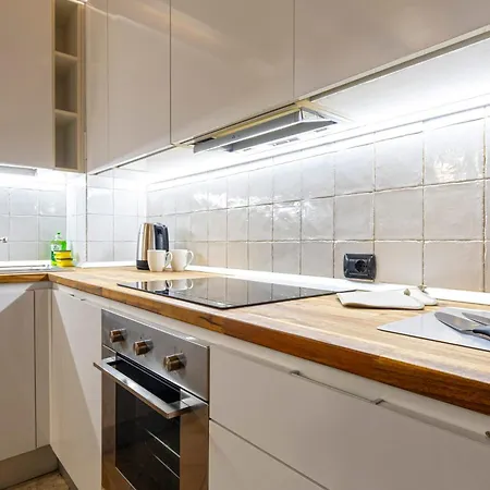 Atmosfera Di Casa Elfran Calore Tradizione In Area Pedonale Апартаменты *